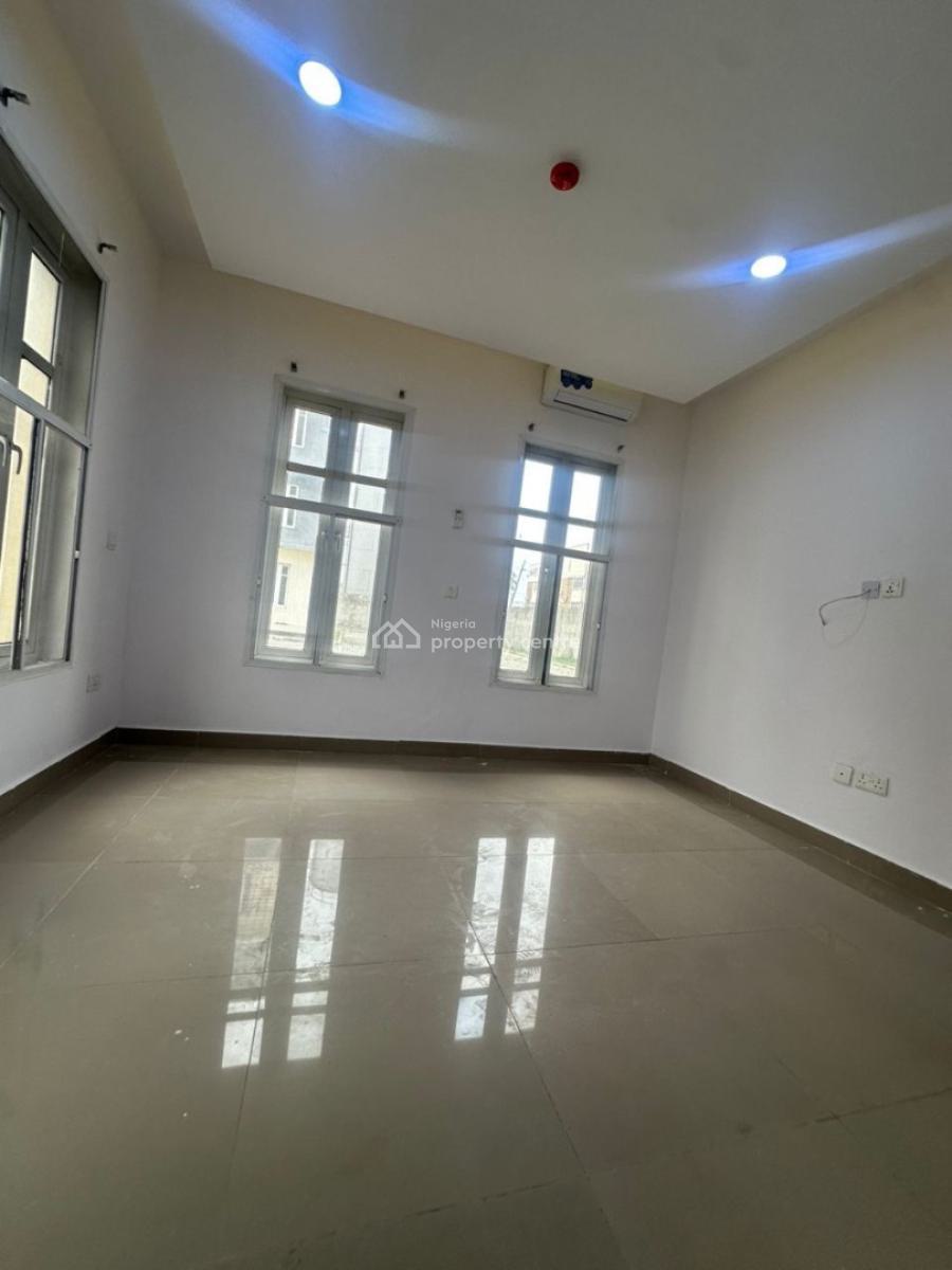 Big Room Downstairs with Shared Kitchen, Oba Musa Estate, Agungi, Lekki, Lagos, Self Contain (single Rooms) for Rent