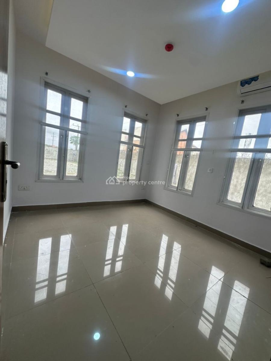 Big Room Downstairs with Shared Kitchen, Oba Musa Estate, Agungi, Lekki, Lagos, Self Contain (single Rooms) for Rent
