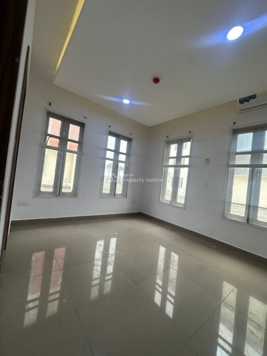 Big Room Downstairs with Shared Kitchen, Oba Musa Estate, Agungi, Lekki, Lagos, Self Contain (single Rooms) for Rent