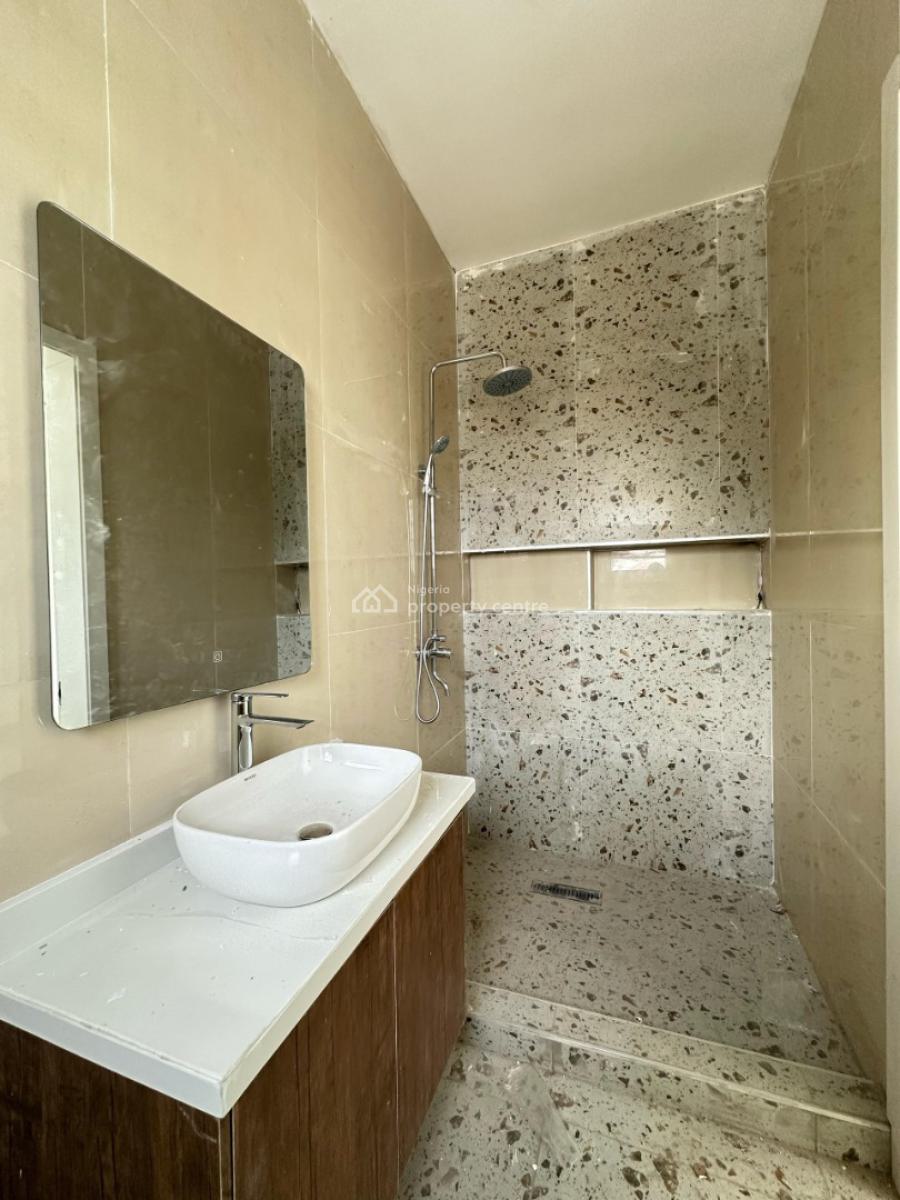 Beautiful 3 Bedroom Serviced Apartment with Gym, Pool, Elevator, Lekki Phase 1, Lekki, Lagos, Flat / Apartment for Sale