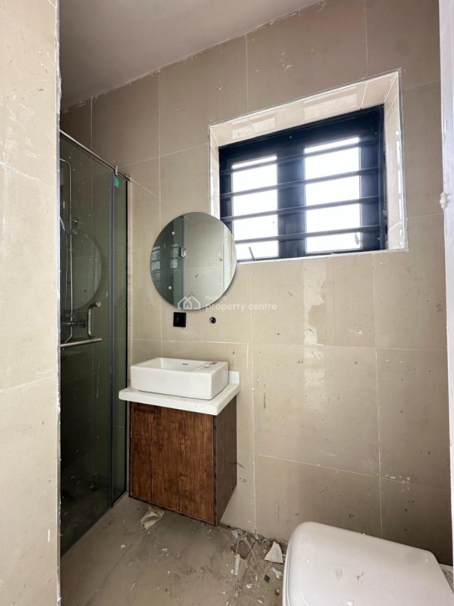 Beautiful 3 Bedroom Serviced Apartment with Gym, Pool, Elevator, Lekki Phase 1, Lekki, Lagos, Flat / Apartment for Sale