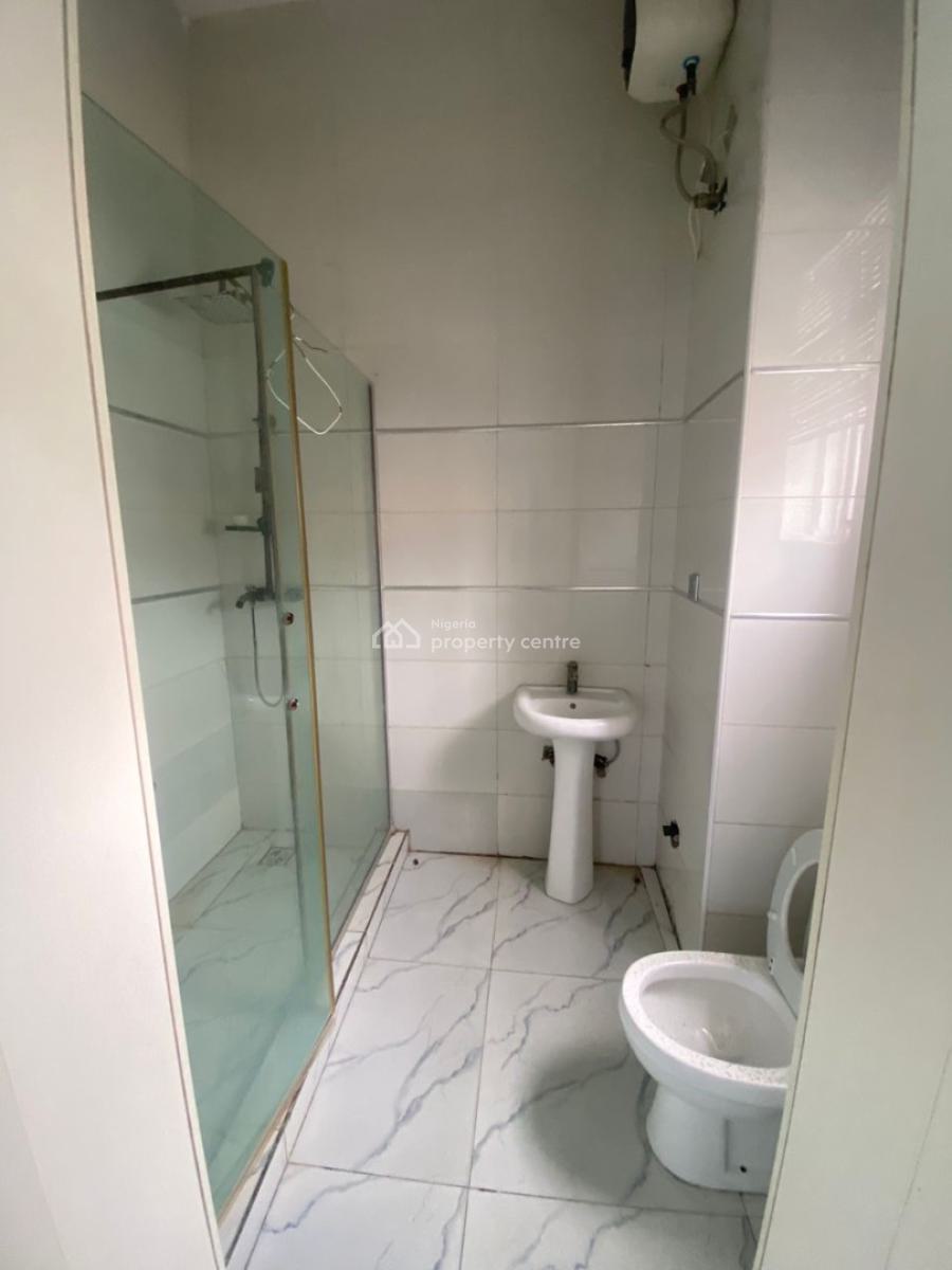 a Well Maintained 3 Bedrooms Apartment, Osapa London, Osapa, Lekki, Lagos, Flat / Apartment for Rent