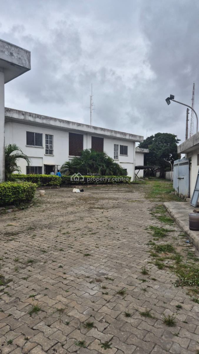 12 Units of 2 Bedroom Flat, 2 Units of 3 Bedroom Duplex & 16 Units Studio, Off Bode Thomas Street, Surulere, Lagos, Hotel / Guest House for Sale