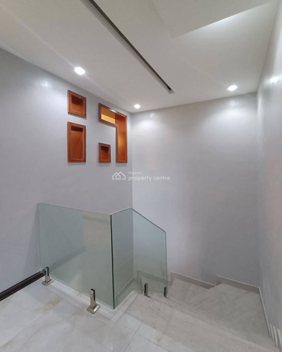Brand New Serviced 4 Bedroom Maisonette Apartment with Bq and Pool, Off Admiralty, Lekki Phase 1, Lekki, Lagos, Flat / Apartment for Rent