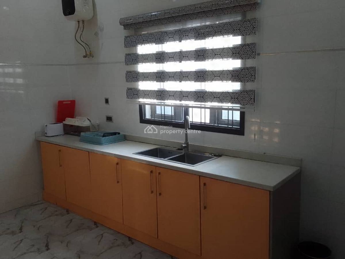 5 Bedroom Fully Detached Duplex with a Bq, Guzape District, Abuja, Detached Duplex for Sale
