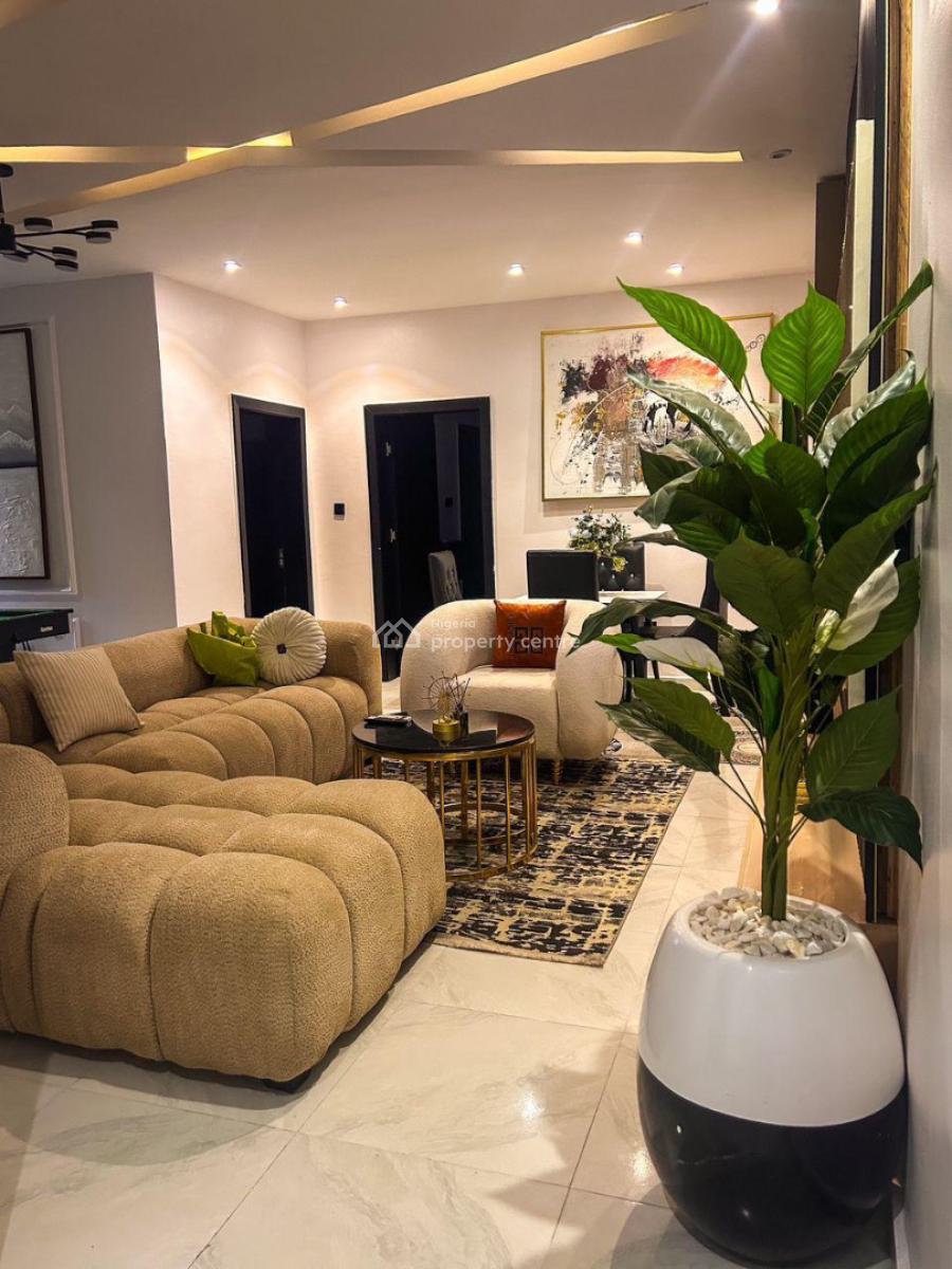 /2 Bedroom Apartment with Swimming Pool, Snooker Board, Gym, Table, Lekki Phase 1, Lekki, Lagos, Flat / Apartment Short Let