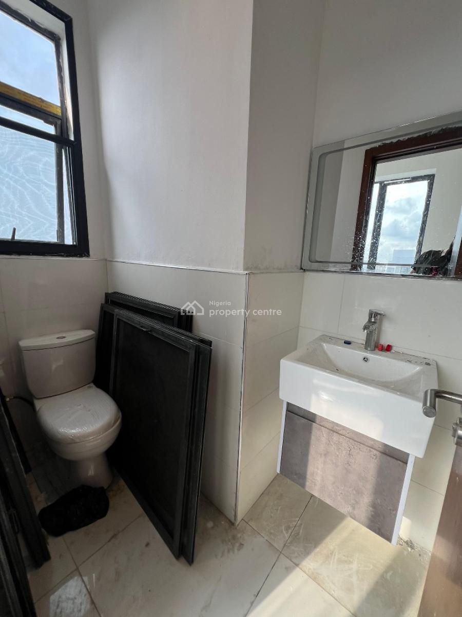 Sweet 3 Bedroom Penthouse Flat with Bq, Off Freedom Way, Lekki Phase 1, Lekki, Lagos, Flat / Apartment for Rent
