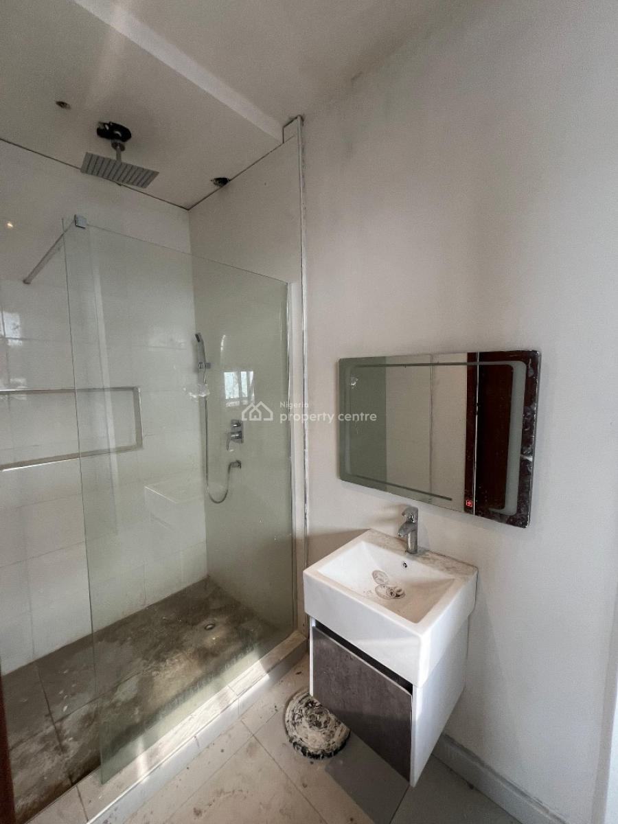 Sweet 3 Bedroom Penthouse Flat with Bq, Off Freedom Way, Lekki Phase 1, Lekki, Lagos, Flat / Apartment for Rent