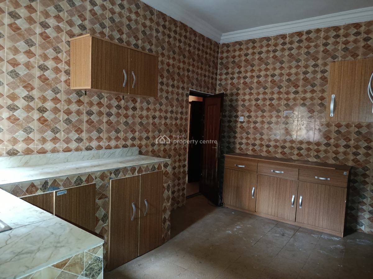 Spacious 6 Bedroom Duplex with Bq and Self Compound, World Bank, Owerri Municipal, Imo, Detached Duplex for Rent