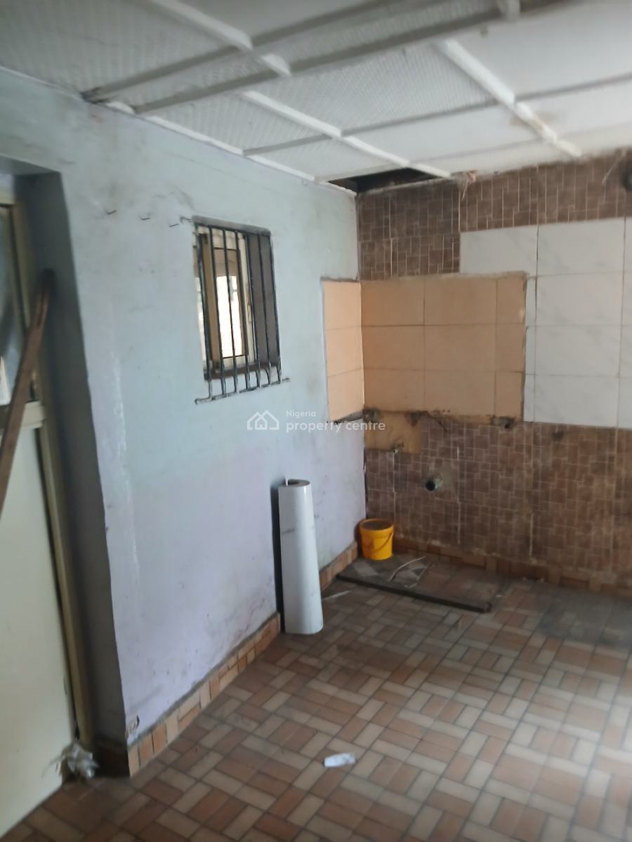 Spacious Shop/office, Ogba, Ikeja, Lagos, Shop for Rent