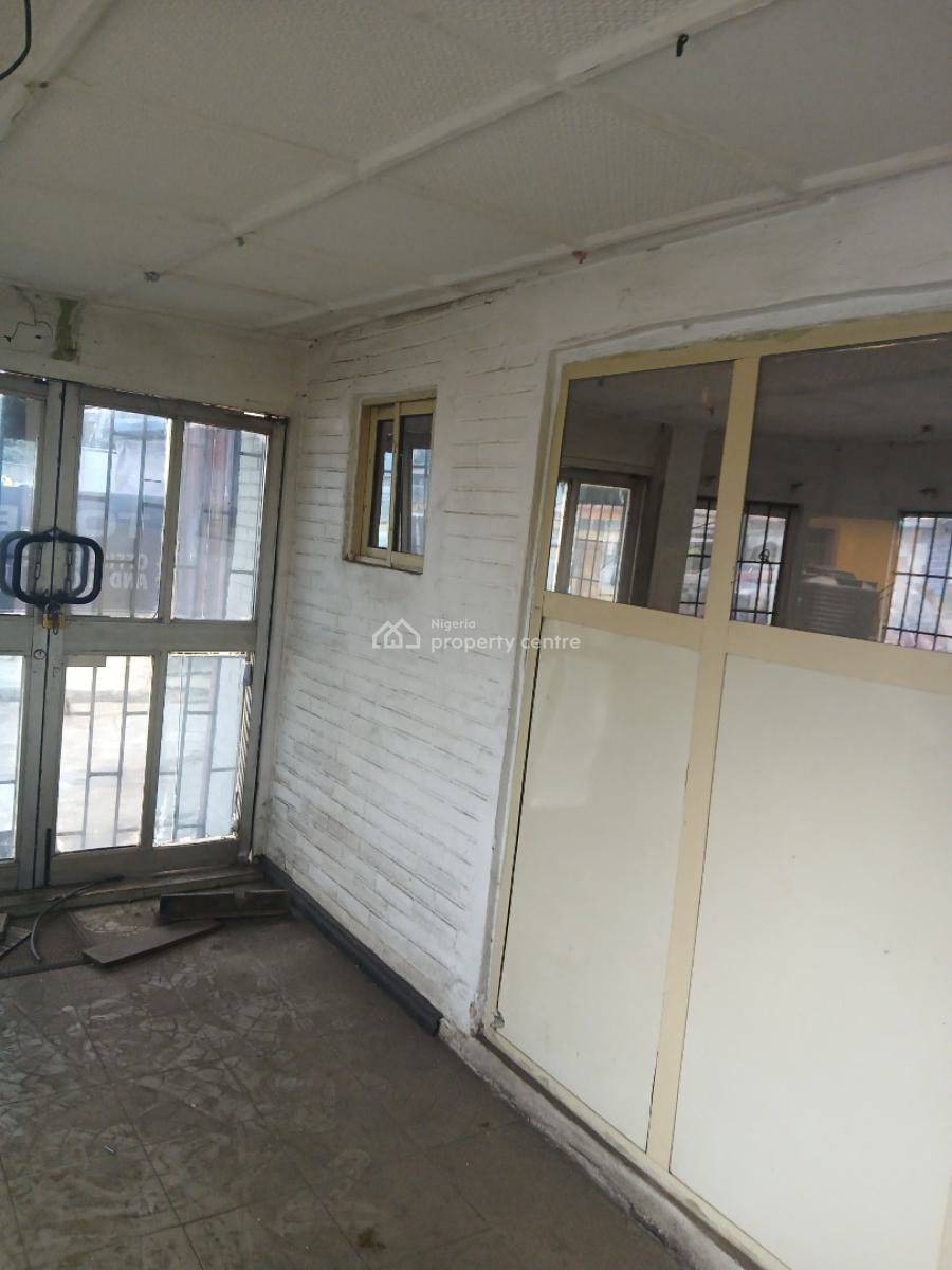 Spacious Shop/office, Ogba, Ikeja, Lagos, Shop for Rent