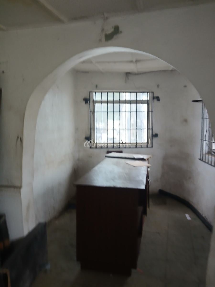 Spacious Shop/office, Ogba, Ikeja, Lagos, Shop for Rent