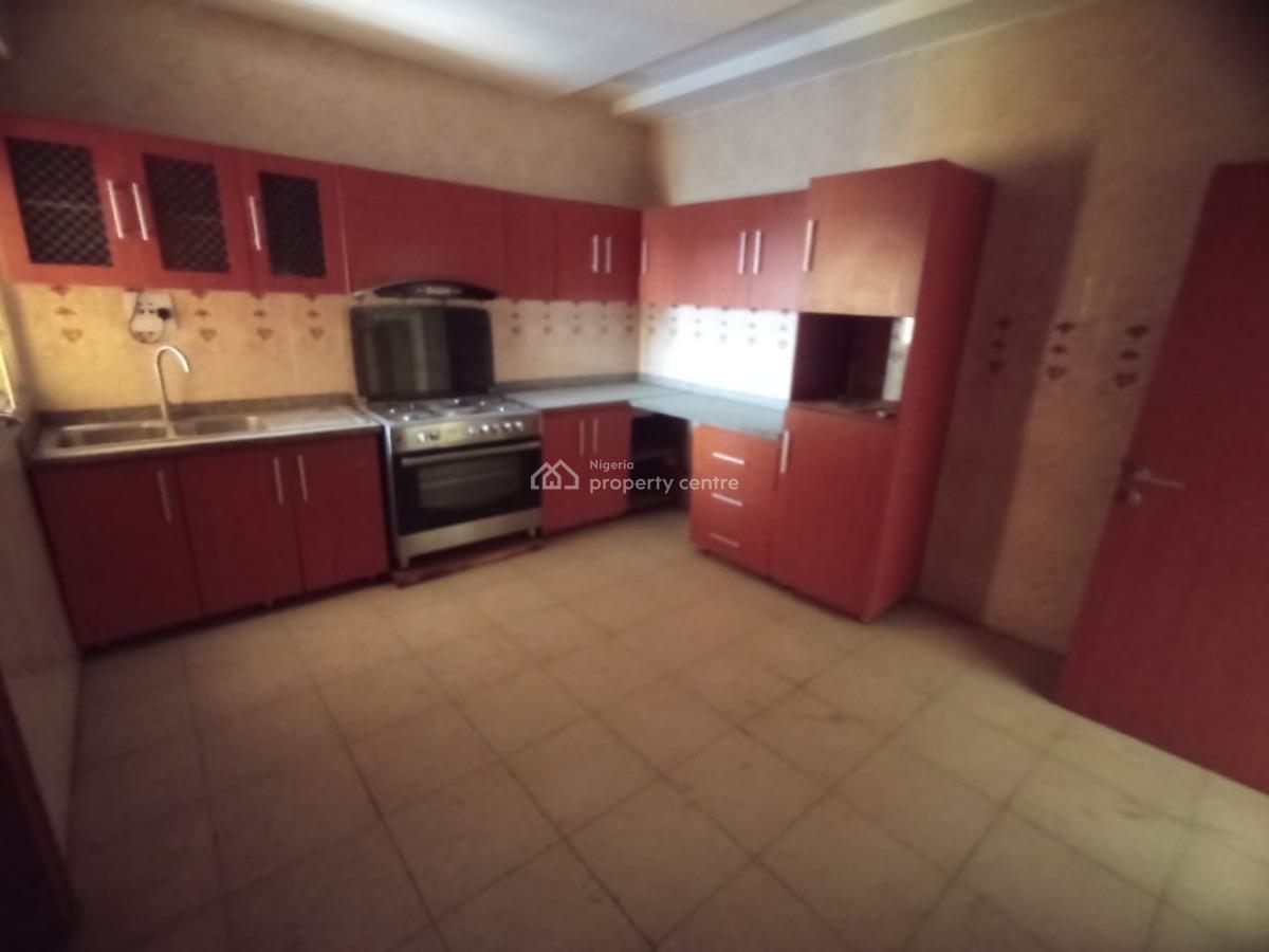 Well Maintained and Spacious 3 Bedroom Apartment with Bq, Spring Bay Estate, Ikate, Lekki, Lagos, Flat / Apartment for Rent