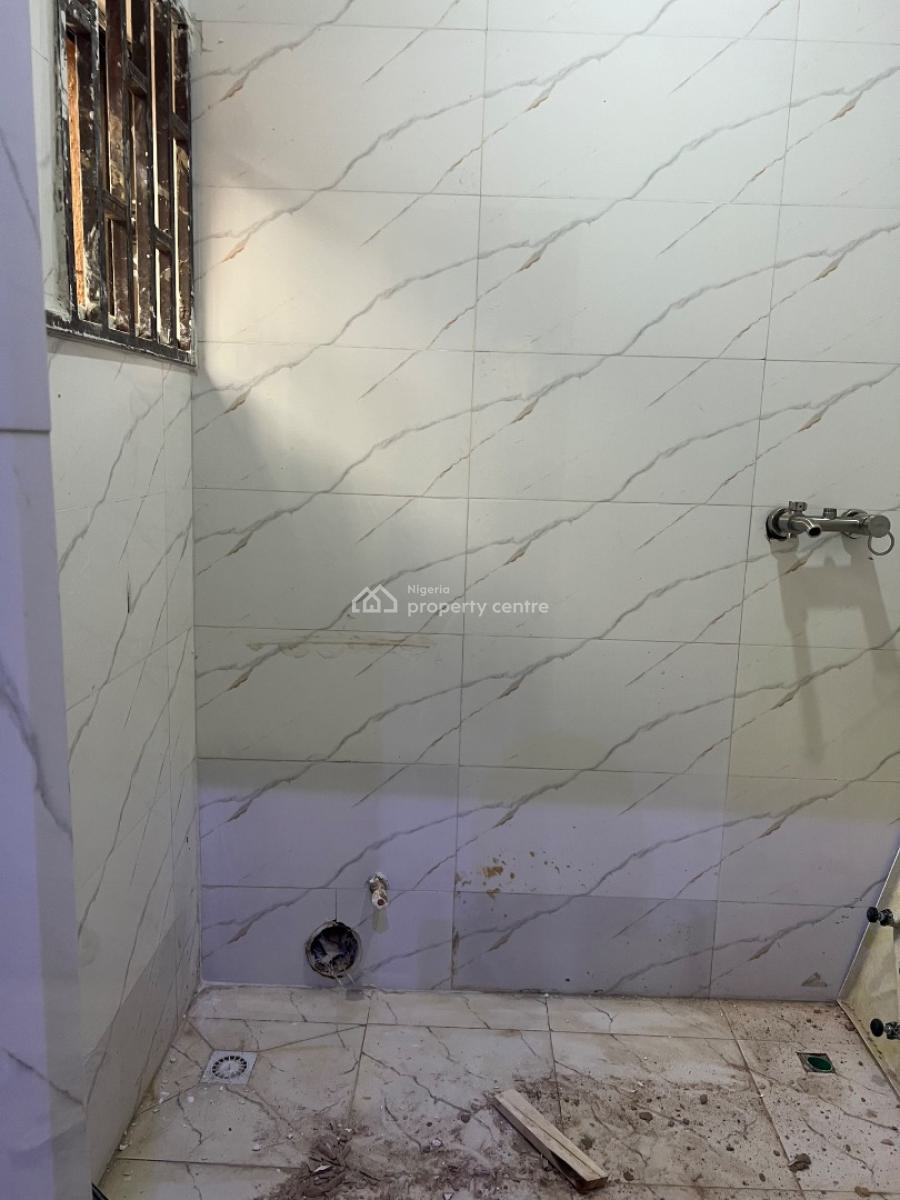 Newly Renovated 2 Bedroom Flat, Adeyemo Akapo, Omole Phase 1, Ikeja, Lagos, Flat / Apartment for Rent
