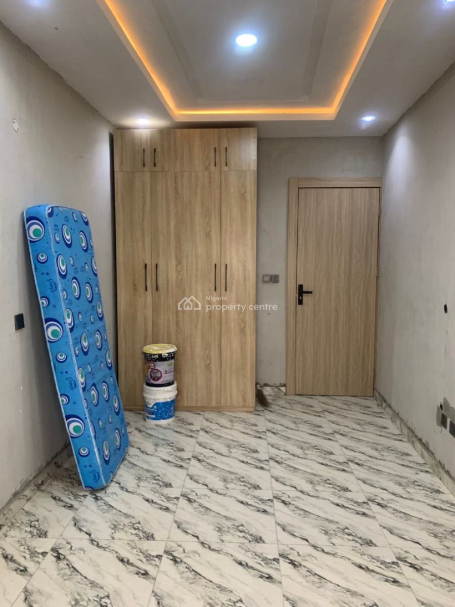 Serviced 3 Bedroom Penthouse Apartment with Bq, Lekki Phase 1, Lekki, Lagos, Flat / Apartment for Rent