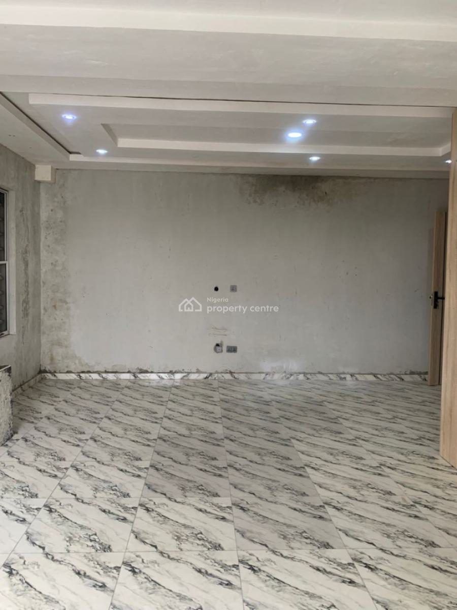 Serviced 3 Bedroom Penthouse Apartment with Bq, Lekki Phase 1, Lekki, Lagos, Flat / Apartment for Rent