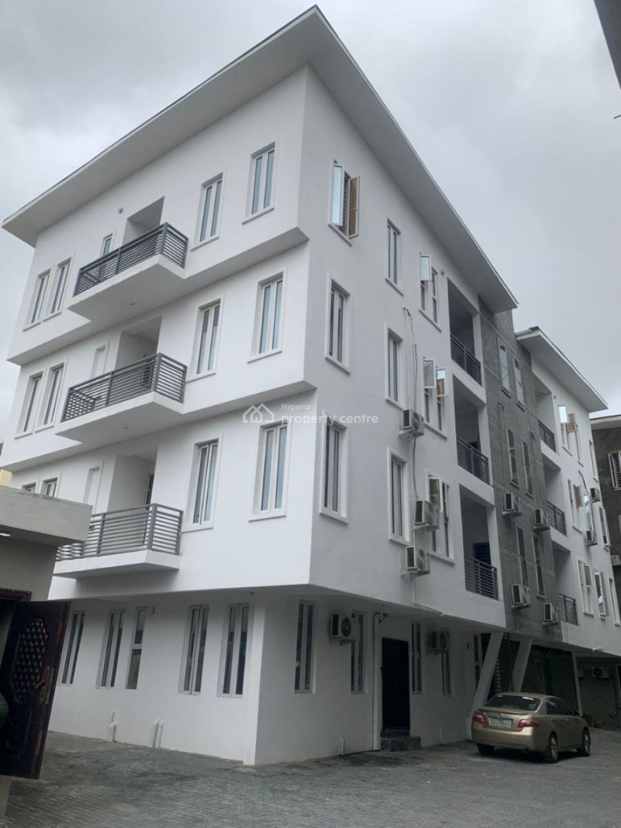 Serviced 3 Bedroom Penthouse Apartment with Bq, Lekki Phase 1, Lekki, Lagos, Flat / Apartment for Rent