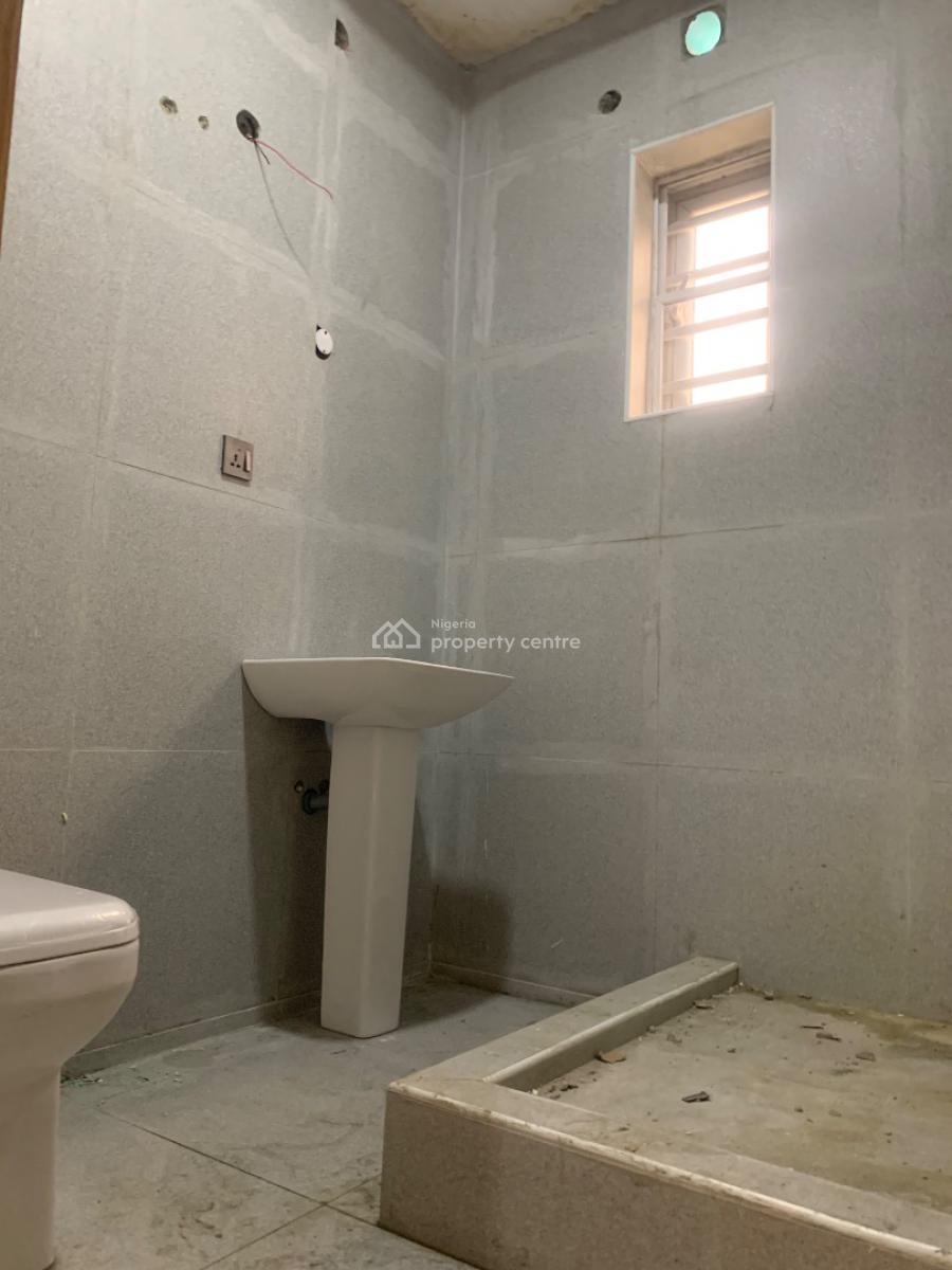 Serviced 3 Bedroom Apartment with Bq (penthouse), Lekki Phase 1, Lekki, Lagos, Flat / Apartment for Rent