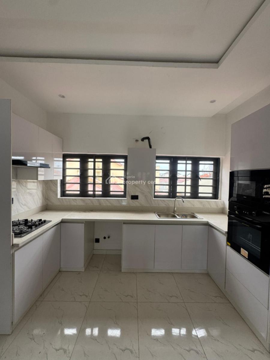 Luxury 2-bedroom Apartment Suitable for /airbnb, Lekki Phase 1, Lekki, Lagos, Block of Flats for Sale