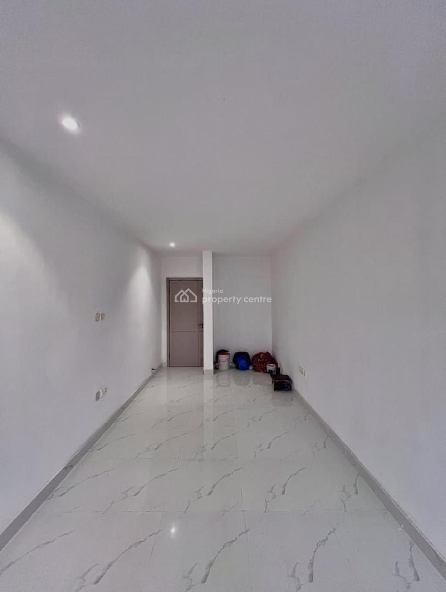 Luxurious Fully Serviced 2 Bedroom Apartment, Lekki Phase 1, Lekki, Lagos, Block of Flats for Sale