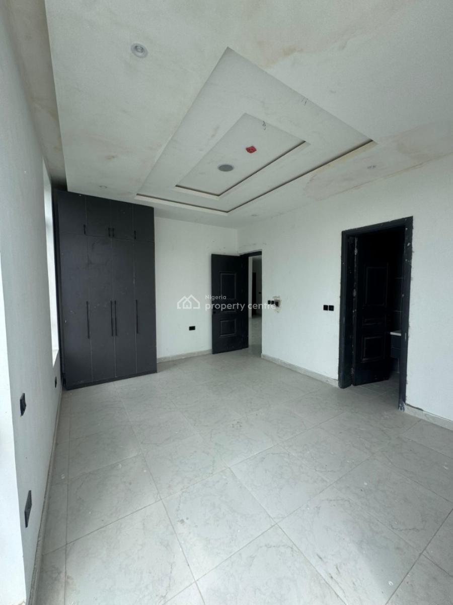 Luxury,  2-bedroom Apartment with Swimming Pool, Elevator,equipped Gym, Lekki Phase 1, Lekki, Lagos, Flat / Apartment for Sale