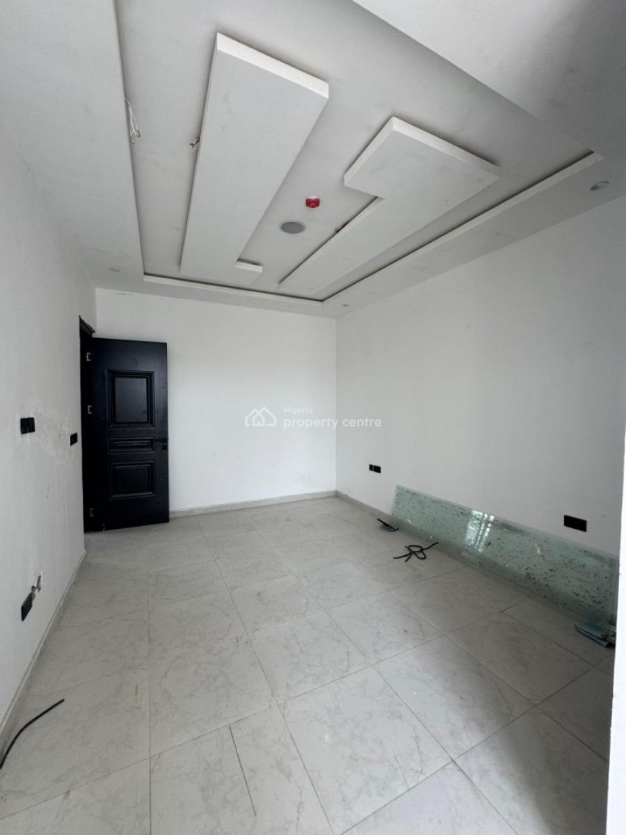 Luxury,  2-bedroom Apartment with Swimming Pool, Elevator,equipped Gym, Lekki Phase 1, Lekki, Lagos, Flat / Apartment for Sale