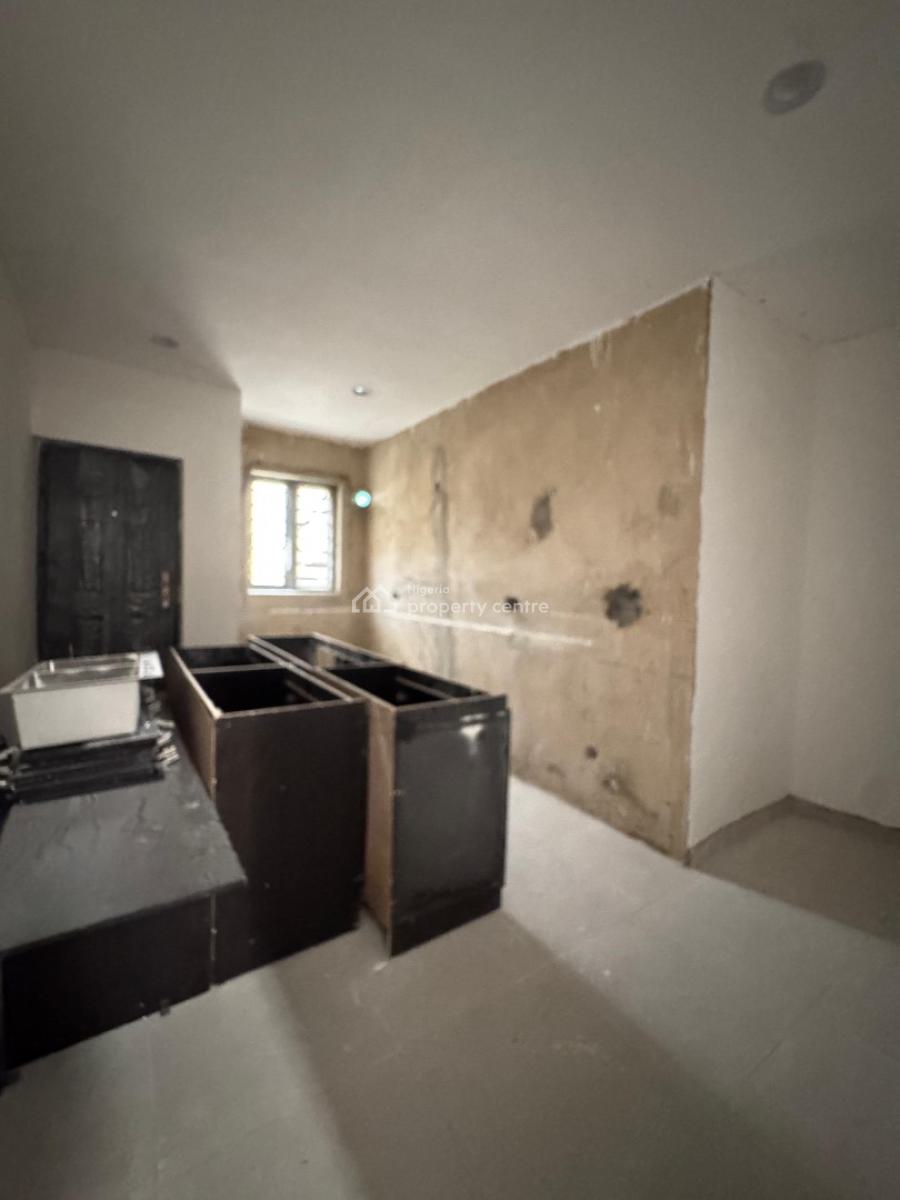 Exquisite 4 Bedroom Terrace Duplex Within a Well Secured Neighborhood, Ologolo, Lekki, Lagos, House for Sale