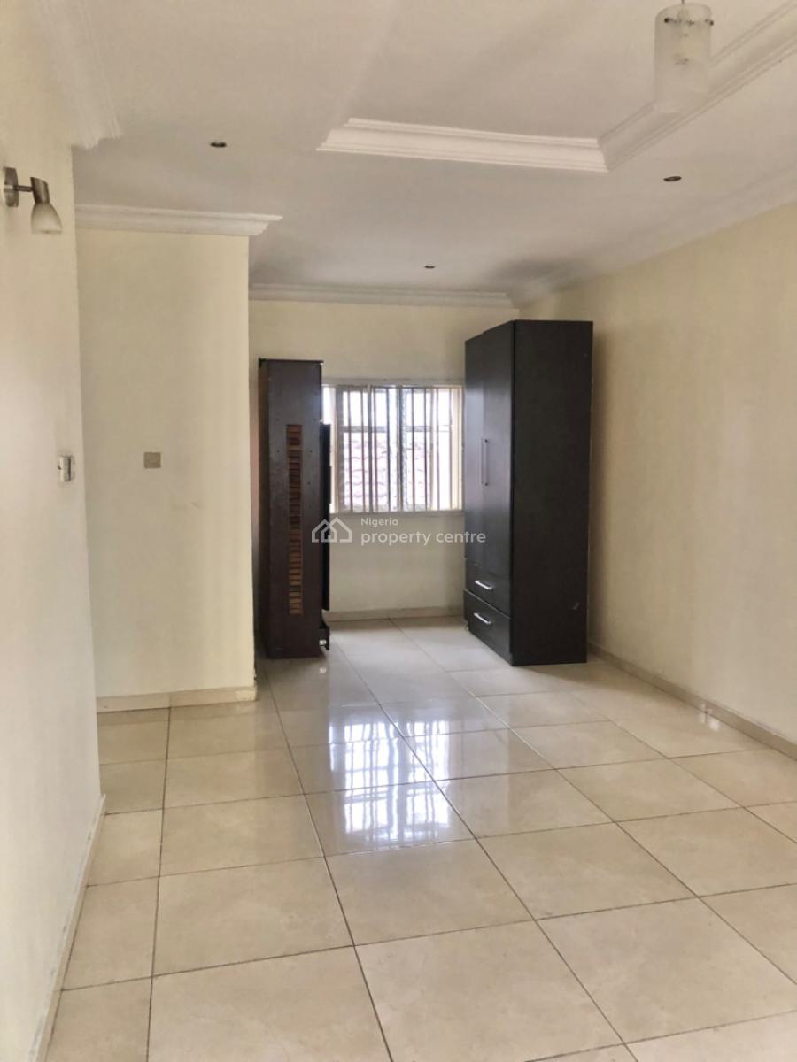 Well Maintained 3 Bedroom Terrace Duplex with Bq, Osapa, Lekki, Lagos, Terraced Duplex for Rent