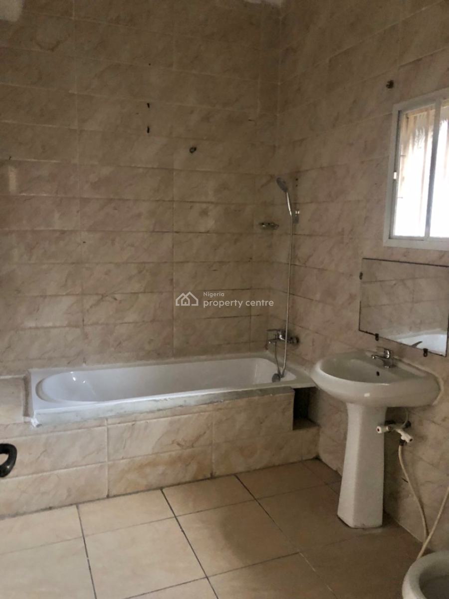 Well Maintained 3 Bedroom Terrace Duplex with Bq, Osapa, Lekki, Lagos, Terraced Duplex for Rent