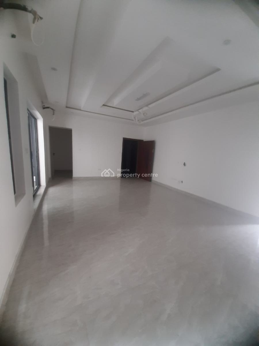 Newly Built and Serviced with 24/7 Power Supply 3 Bedroom En-suite Flat, Lekki Phase 1, Lekki, Lagos, Flat / Apartment for Sale