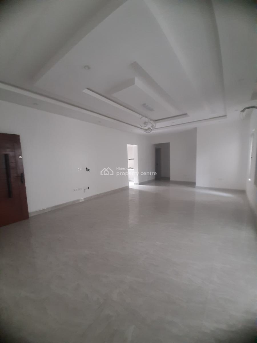 Newly Built and Serviced with 24/7 Power Supply 3 Bedroom En-suite Flat, Lekki Phase 1, Lekki, Lagos, Flat / Apartment for Sale