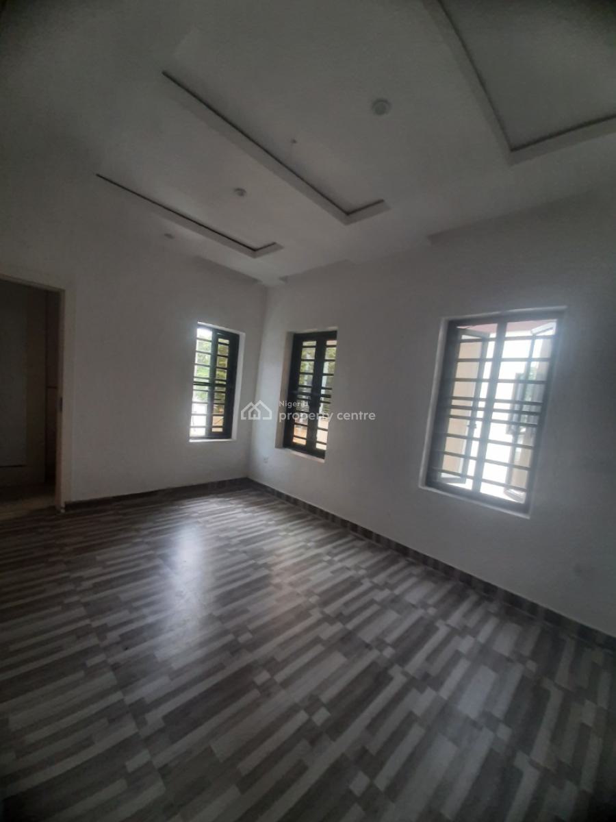 Newly Built and Serviced with 24/7 Power Supply 3 Bedroom En-suite Flat, Lekki Phase 1, Lekki, Lagos, Flat / Apartment for Sale