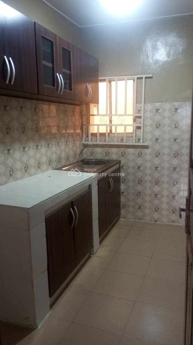 Lovely 3 Bedroom Flat Upstairs in an Estate, Dankaro Estate, Ojodu, Lagos, Flat / Apartment for Rent