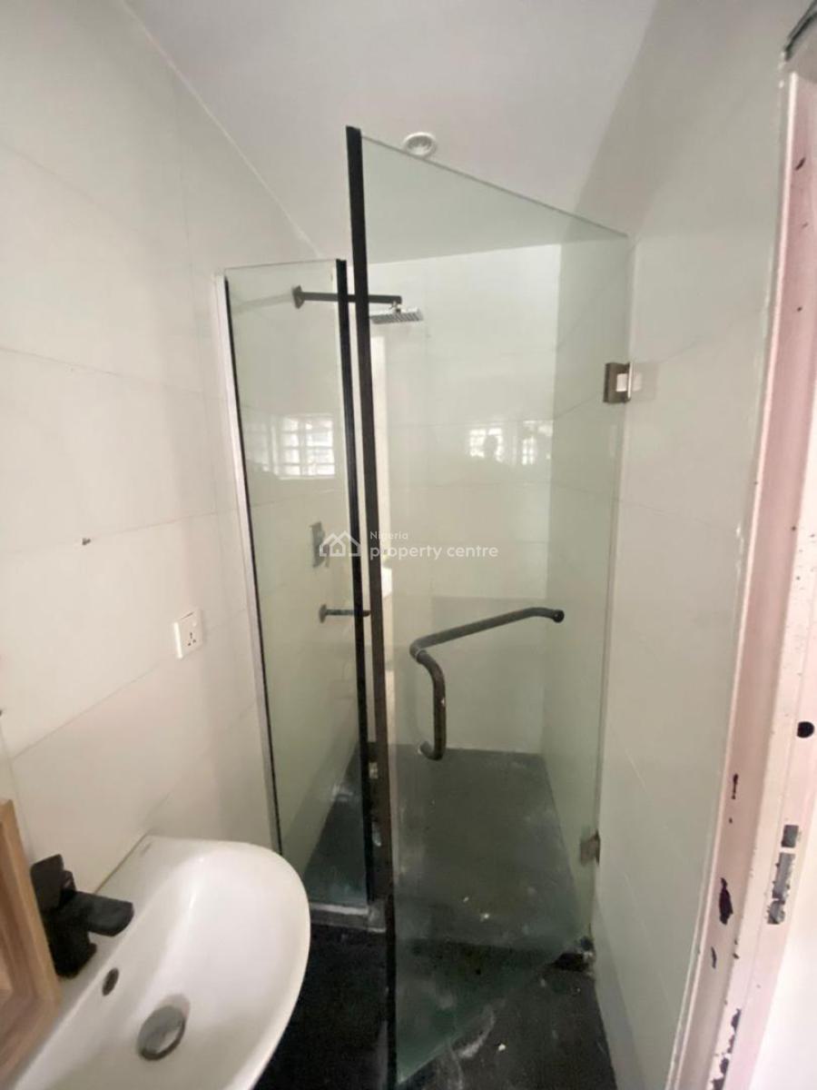 2 Bedroom All Ensuite, Lekki Phase 1, Lekki, Lagos, Flat / Apartment for Rent