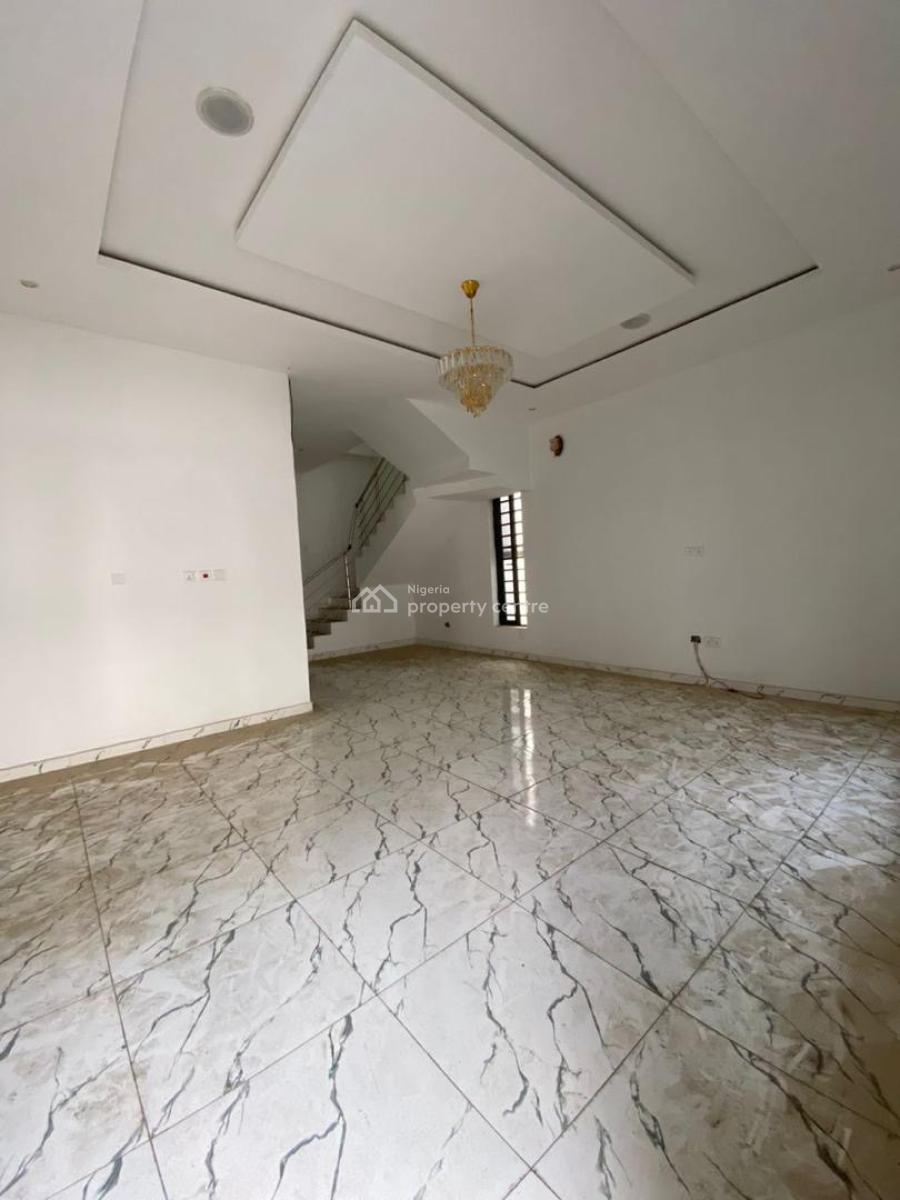Luxuriousfully Detached with Bq 4 Bedroom Self Compound Can Park 4 Car, Orchid Road Lekki Before Road Before Round About, Lekki, Lagos, Detached Duplex for Sale