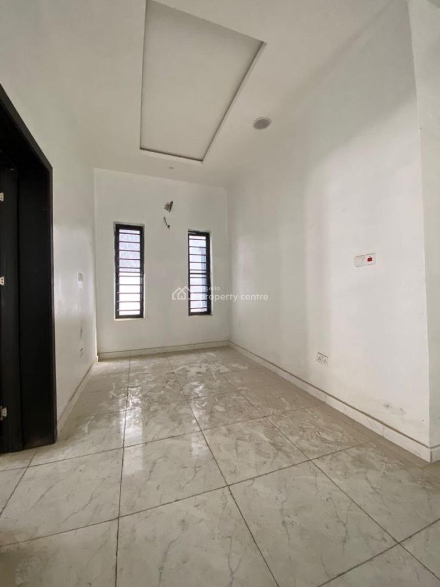 Luxuriousfully Detached with Bq 4 Bedroom Self Compound Can Park 4 Car, Orchid Road Lekki Before Road Before Round About, Lekki, Lagos, Detached Duplex for Sale