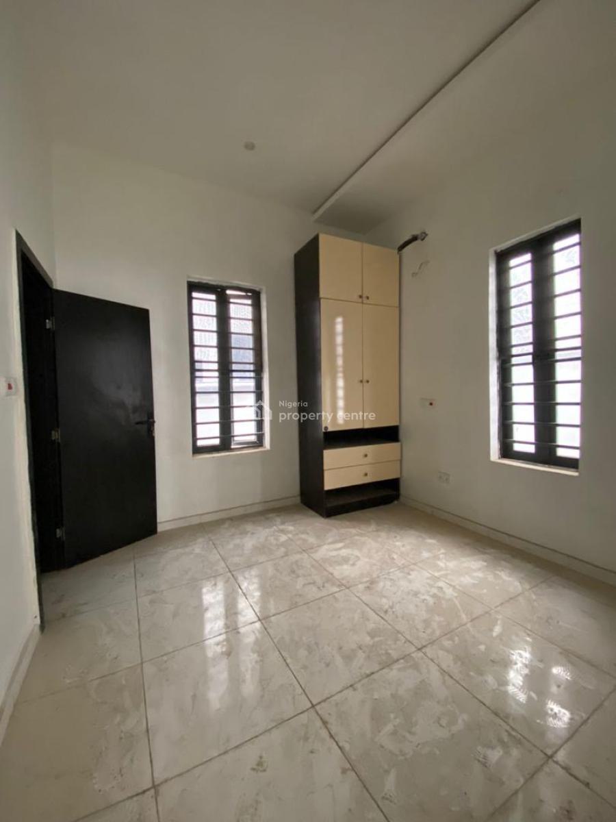 Luxuriousfully Detached with Bq 4 Bedroom Self Compound Can Park 4 Car, Orchid Road Lekki Before Road Before Round About, Lekki, Lagos, Detached Duplex for Sale