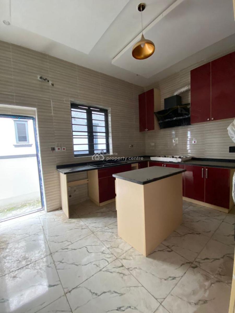 Luxuriousfully Detached with Bq 4 Bedroom Self Compound Can Park 4 Car, Orchid Road Lekki Before Road Before Round About, Lekki, Lagos, Detached Duplex for Sale