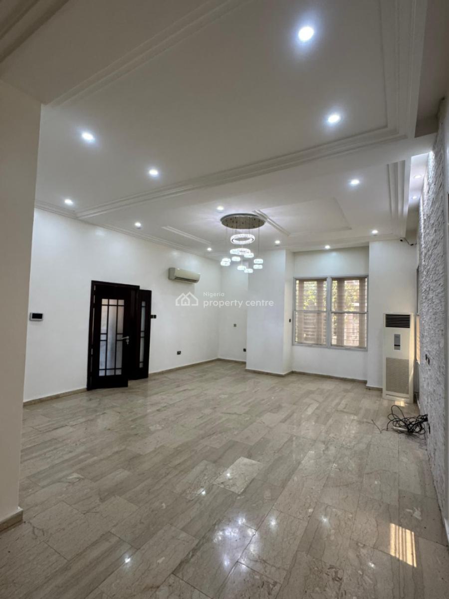 Exquisitely Built 5 Bedroom Detached Rooftop & Bq in a Secured Estate, Osapa, Lekki, Lagos, Detached Duplex for Sale