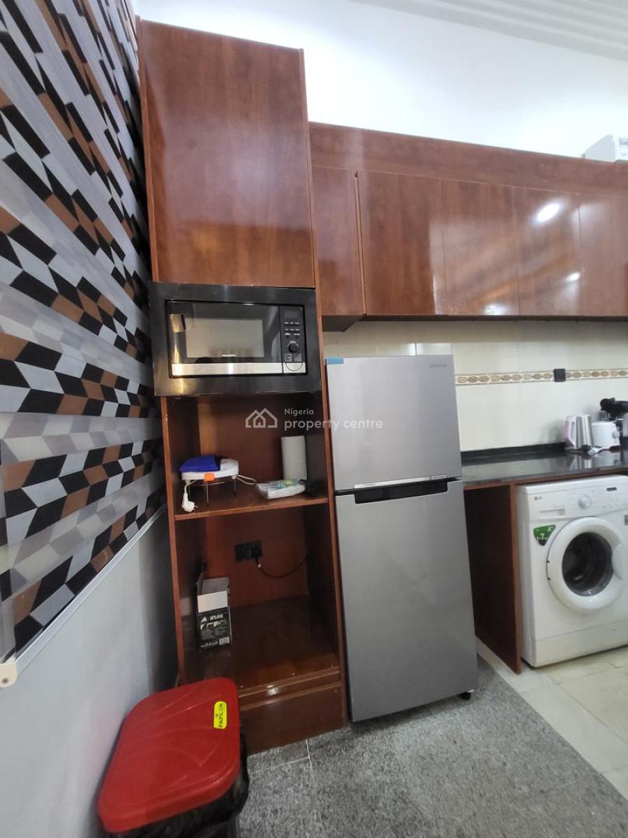 Furnished and Fully Serviced 2 Bedroom Apartment with Swimming Pool, Ministers Hills, Maitama District, Abuja, Flat / Apartment for Rent