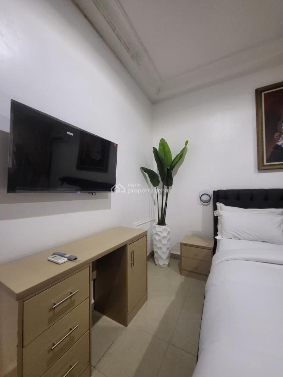 Furnished and Fully Serviced 2 Bedroom Apartment with Swimming Pool, Ministers Hills, Maitama District, Abuja, Flat / Apartment for Rent