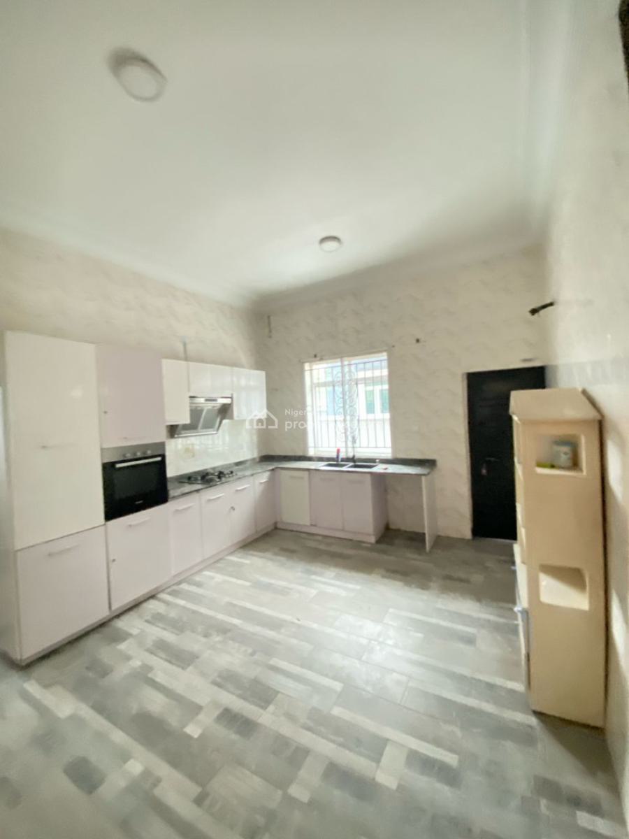 Spacious 5 Bedroom Detached Duplex with Bq and Self Compound, Chevron, Lekki, Lagos, Detached Duplex for Rent