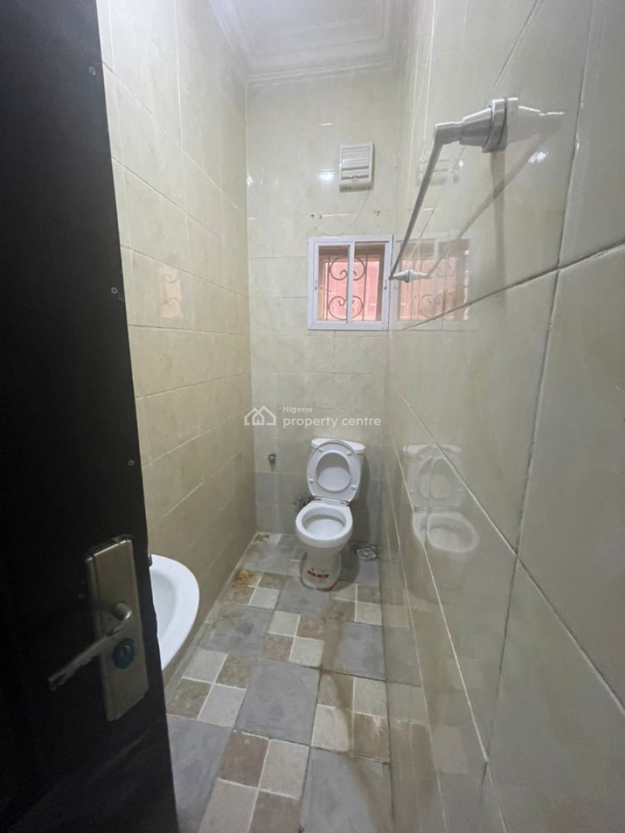 Beautiful 2 Bedroom Bungalow with Two Self Contain Bq Inside Estate, Dawaki, Gwarinpa, Abuja, Detached Bungalow for Sale