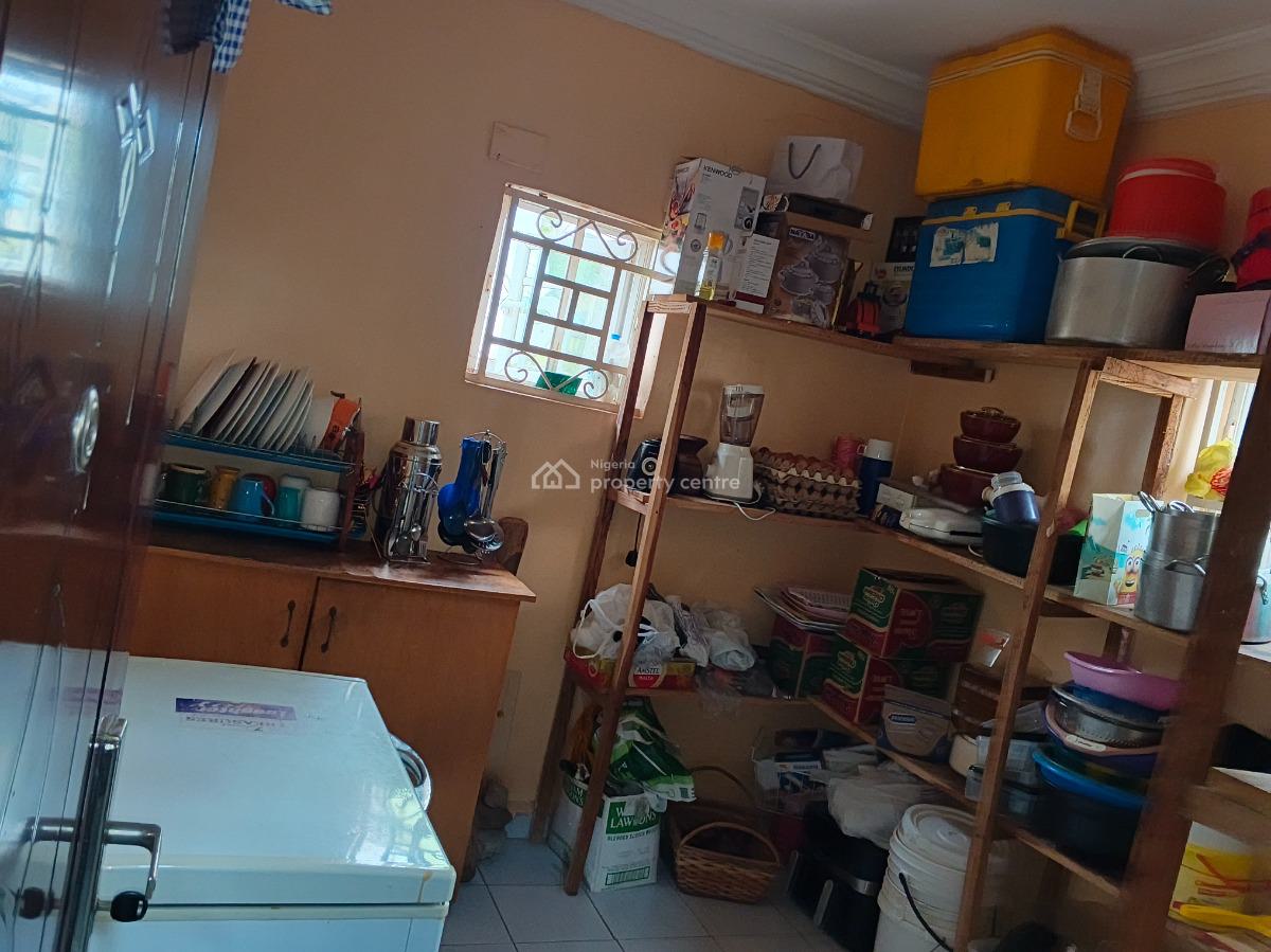 Beautiful 2 Bedroom Bungalow with Two Self Contain Bq Inside Estate, Dawaki, Gwarinpa, Abuja, Detached Bungalow for Sale