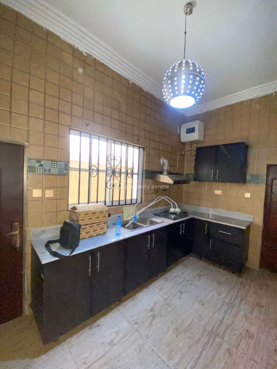 Spacious 5 Bedroom Detached Duplex with Bq and Self Compound, Chevron Lekki Lagos, Lekki, Lagos, Detached Duplex for Rent
