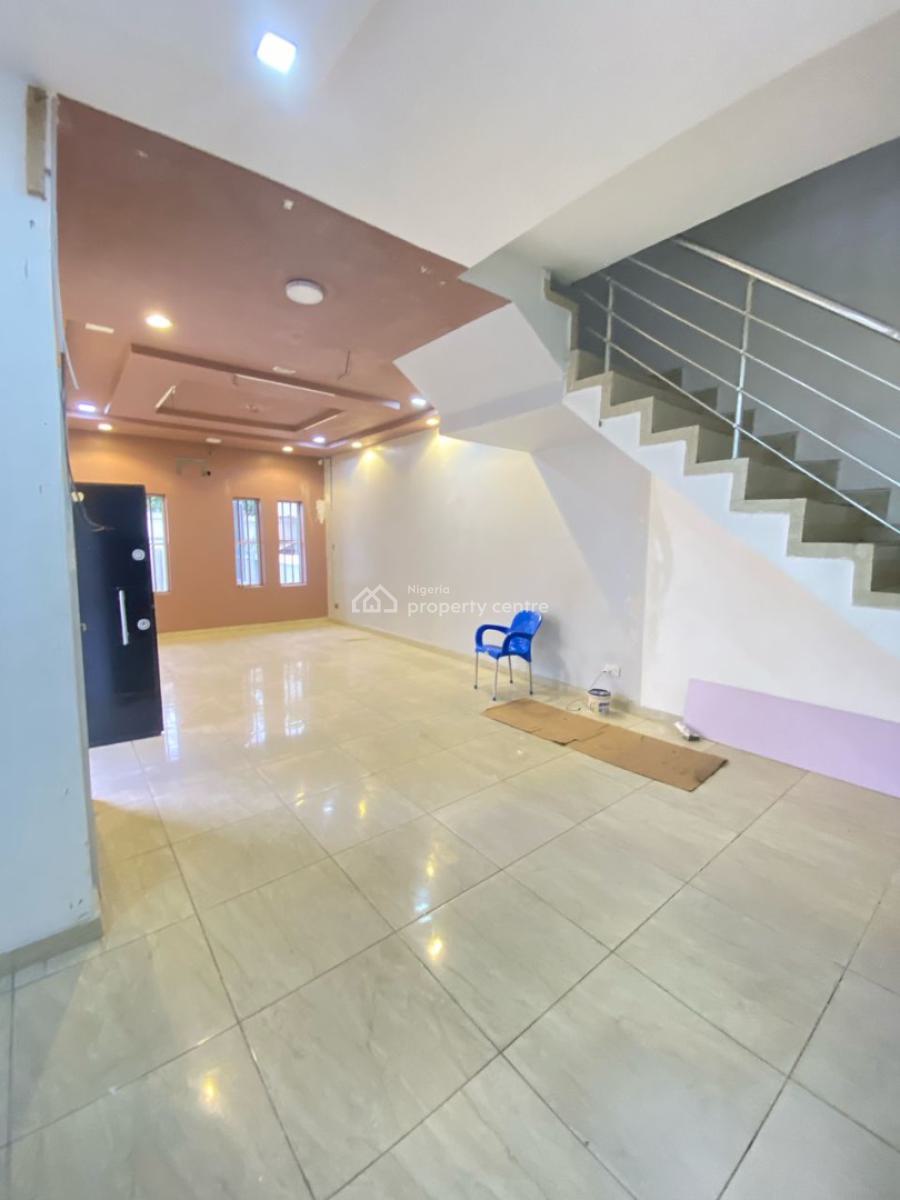 Lovely 4 Semi Detached Duplex with Bq and Self Compound, Chevron, Lekki, Lagos, Semi-detached Duplex for Rent