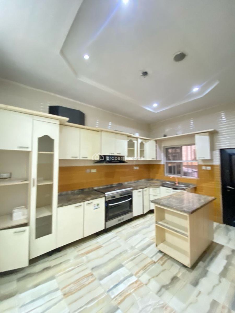 Lovely 4 Semi Detached Duplex with Bq and Self Compound, Chevron, Lekki, Lagos, Semi-detached Duplex for Rent