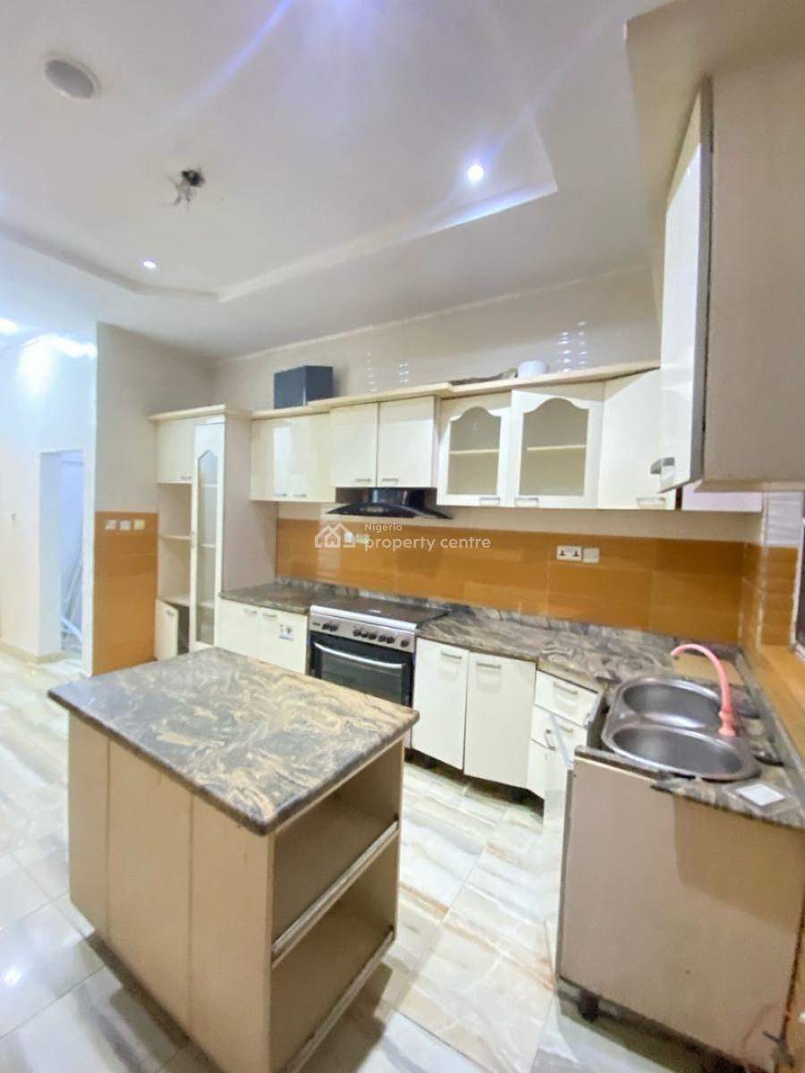 Lovely 4 Semi Detached Duplex with Bq and Self Compound, Chevron, Lekki, Lagos, Semi-detached Duplex for Rent