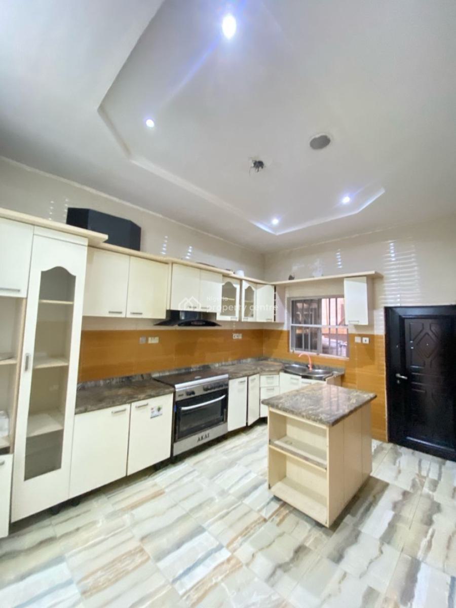 Lovely 4 Semi Detached Duplex with Bq and Self Compound, Chevron, Lekki, Lagos, Semi-detached Duplex for Rent