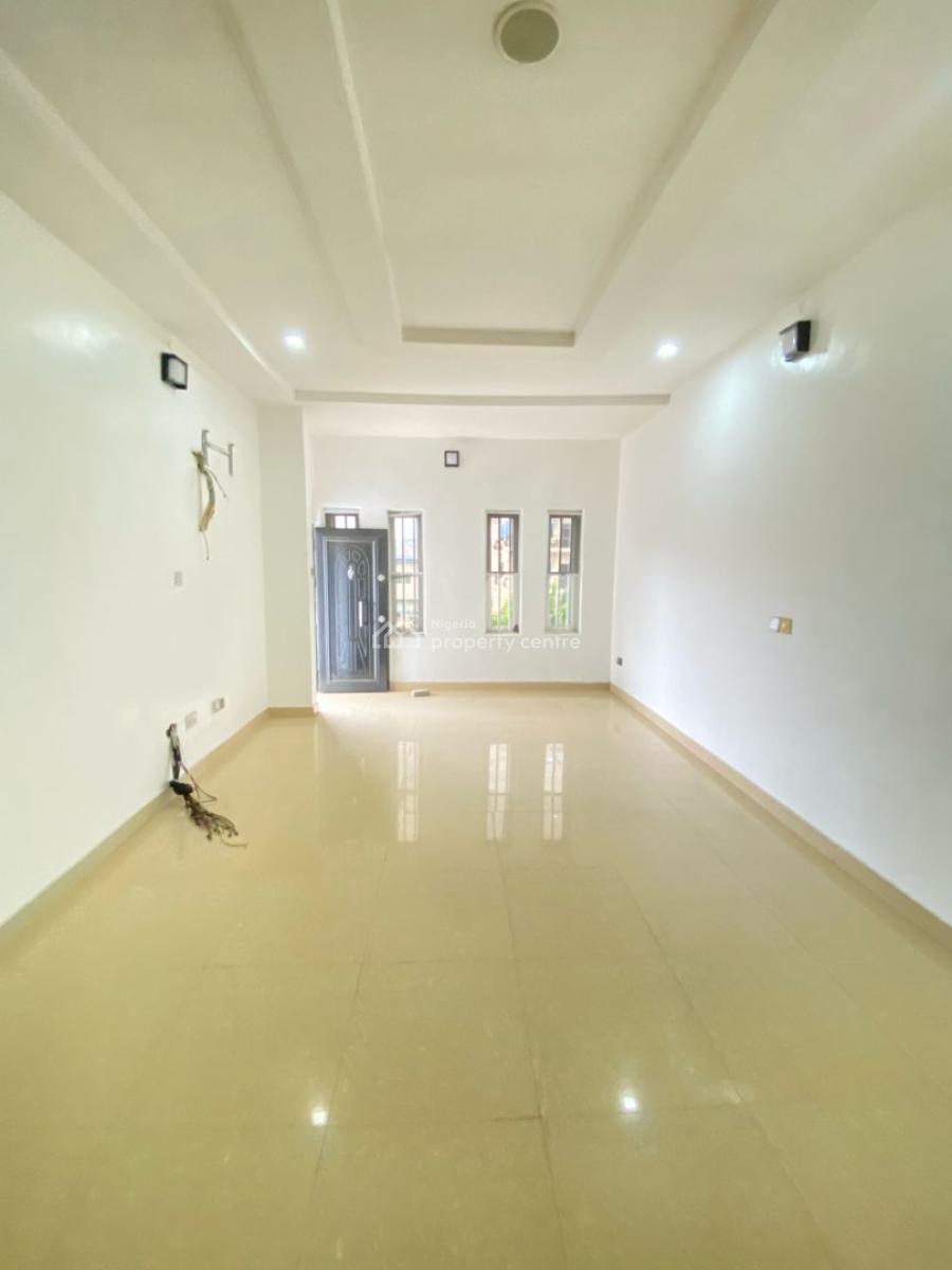 Lovely 4 Semi Detached Duplex with Bq and Self Compound, Chevron, Lekki, Lagos, Semi-detached Duplex for Rent